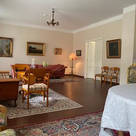 Kailes Manor Aasa