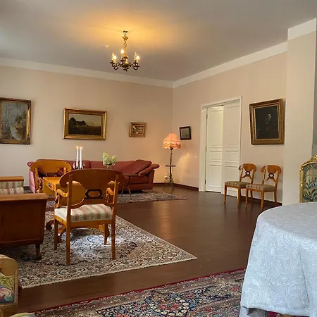 Kailes Manor * Aasa